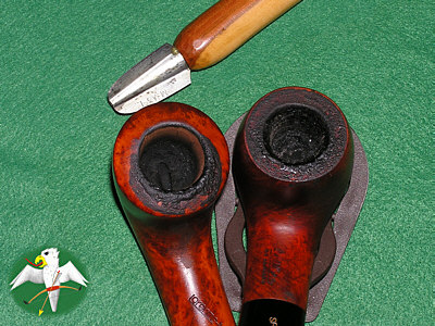 Pipe Reamer made from a M-A3-L was used to free the left Pipe in this pic from it's old coal crust. Right Pipe shows similar crust before reaming.   © Falk 2007
